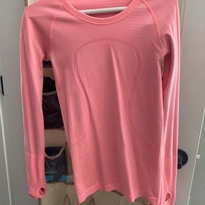 Coral Long sleeve Lululemon Swiftly Tech